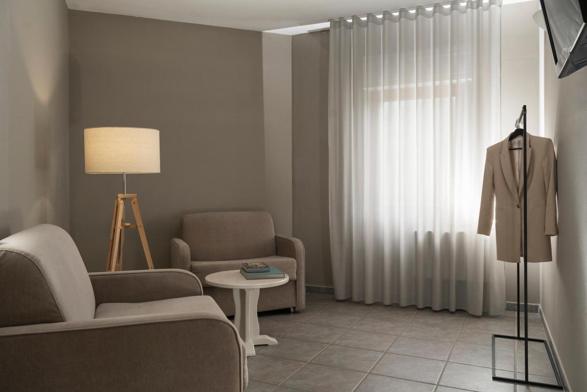קסטל די סנגרו Hotel Don Luis מראה חיצוני תמונה