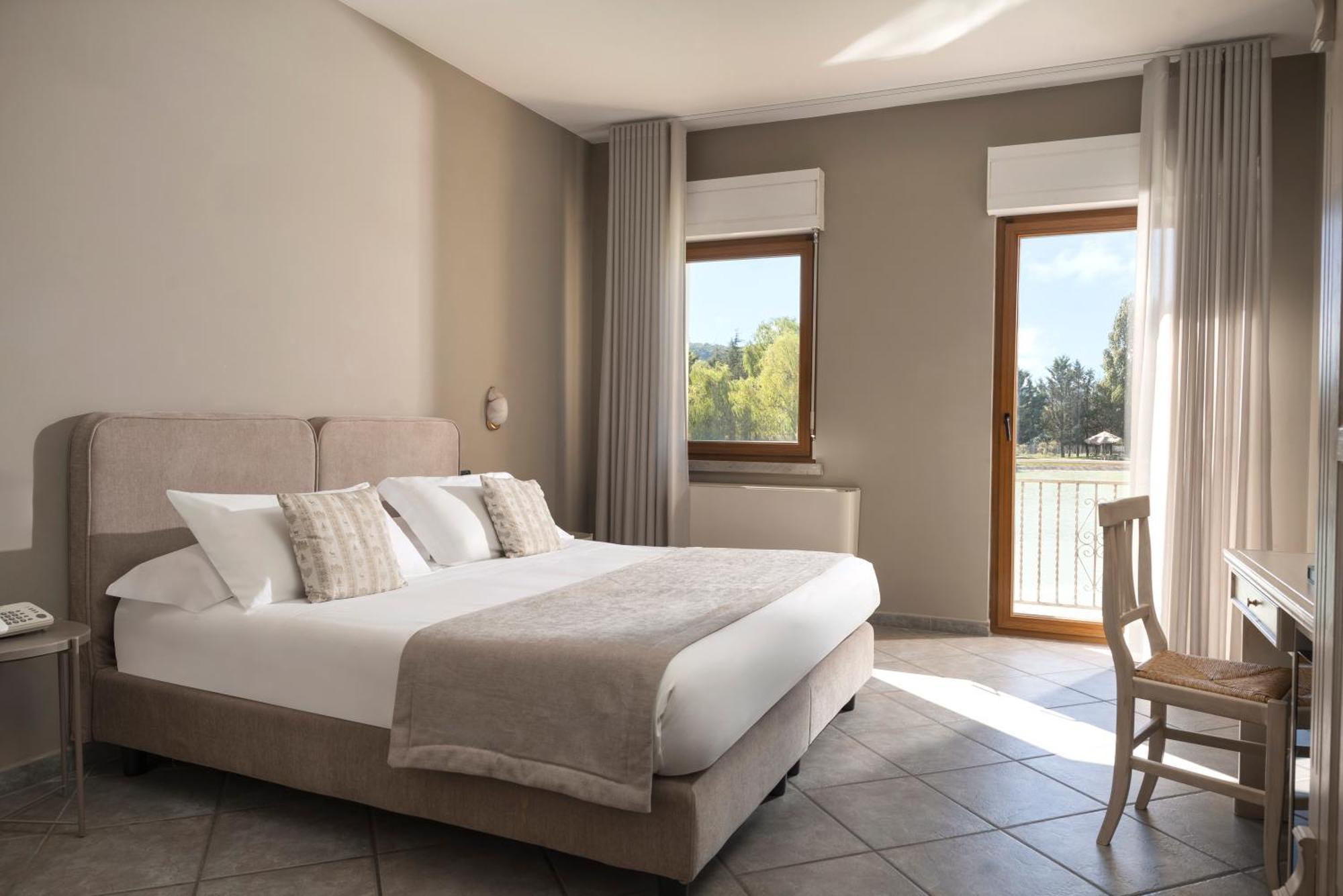 קסטל די סנגרו Hotel Don Luis מראה חיצוני תמונה