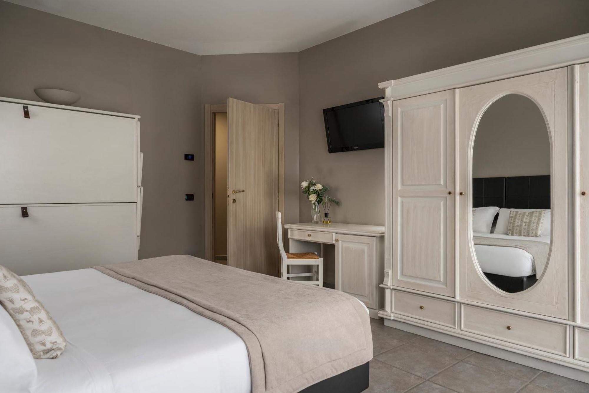 קסטל די סנגרו Hotel Don Luis מראה חיצוני תמונה