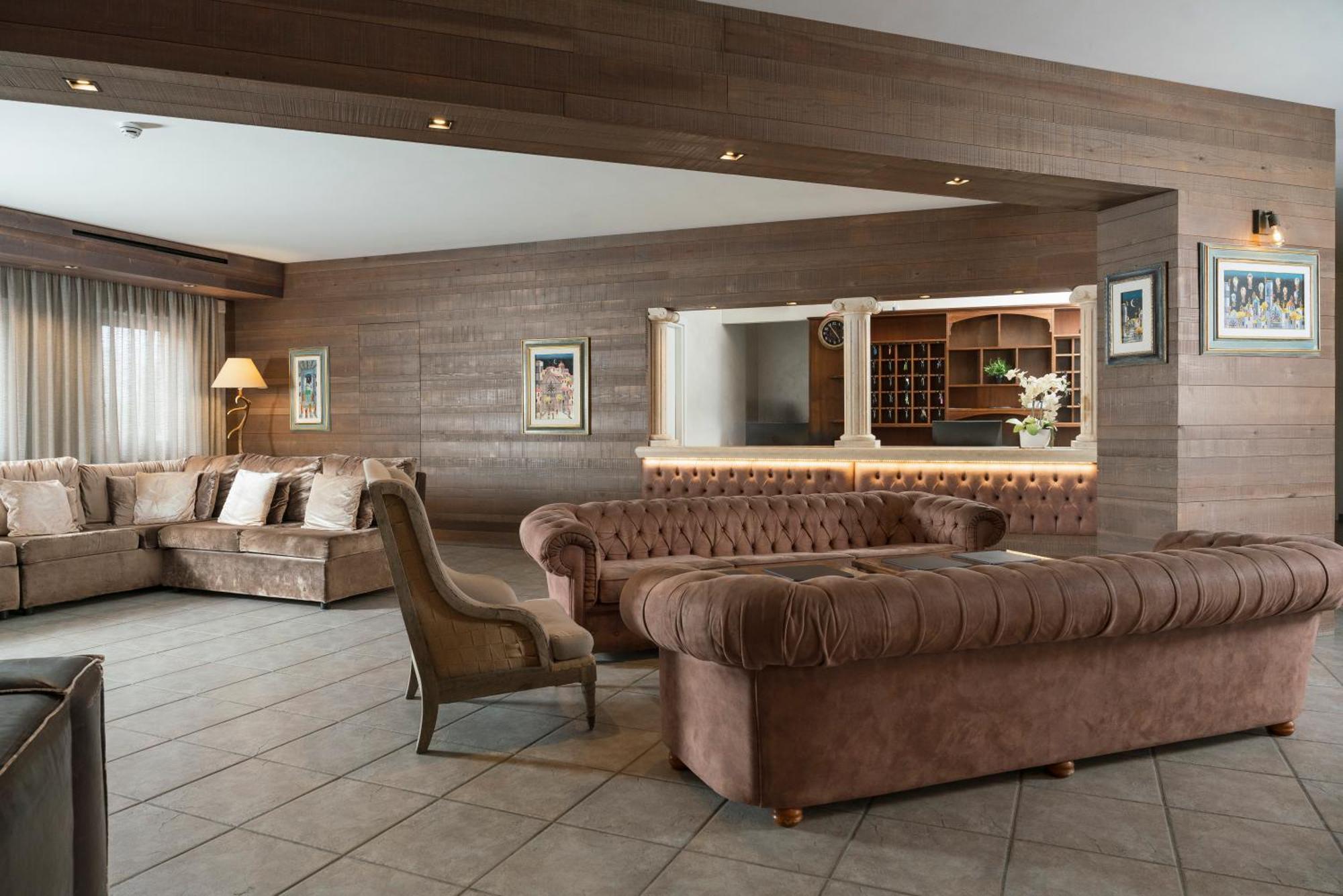 קסטל די סנגרו Hotel Don Luis מראה חיצוני תמונה