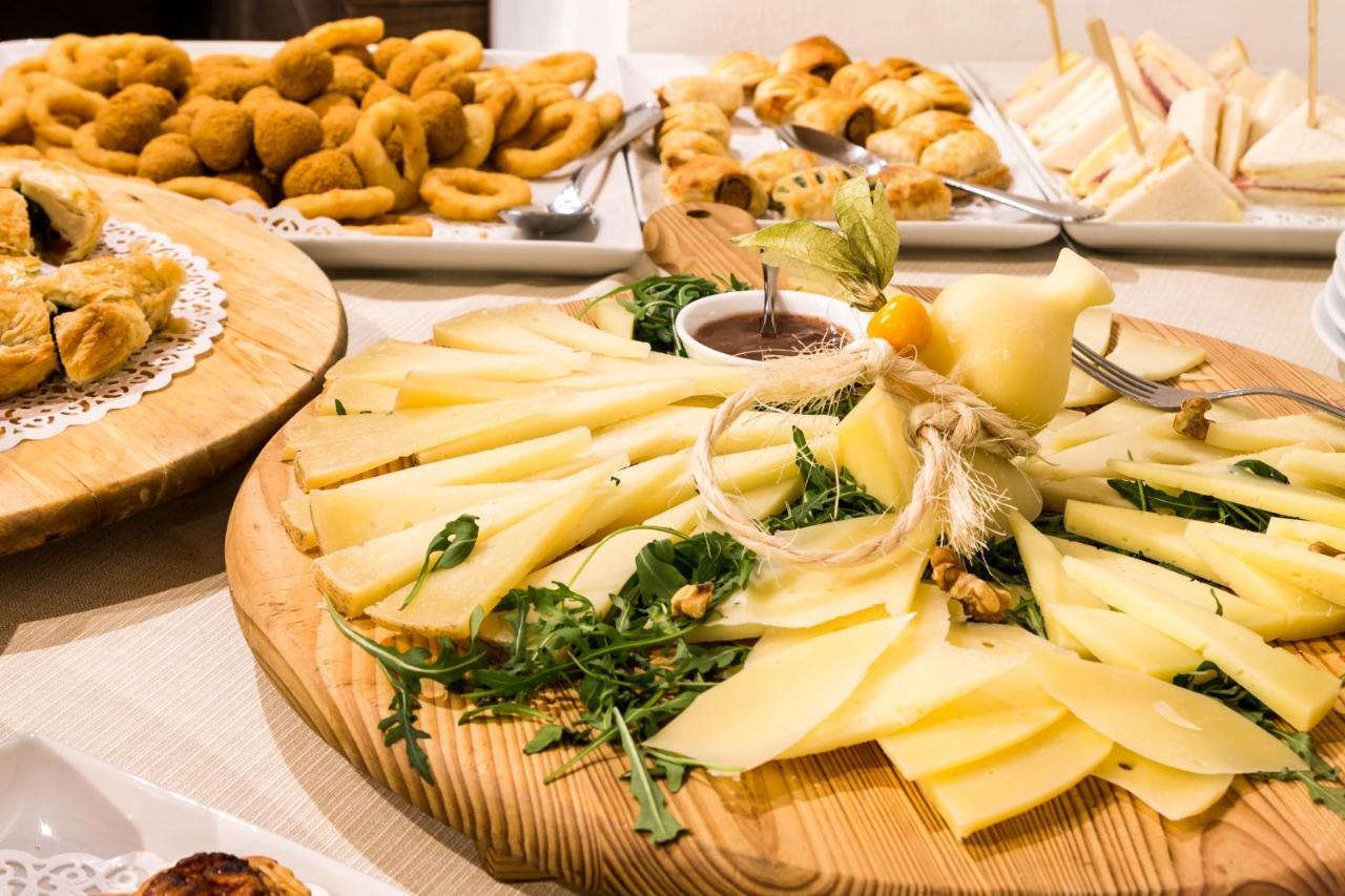 קסטל די סנגרו Hotel Don Luis מראה חיצוני תמונה